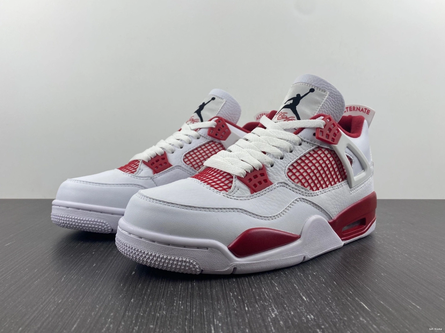 - Retro 308497-106 89 Jordan 4 Alternate 1230